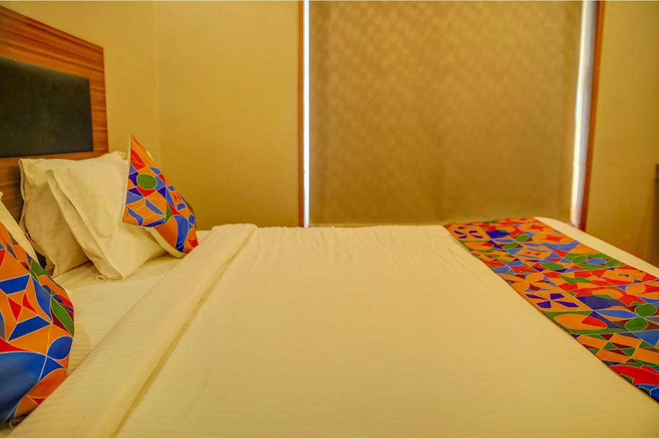 Fabhotel Illam Hospitality Chennai Exterior foto