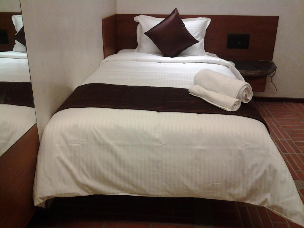 Fabhotel Illam Hospitality Chennai Cameră foto